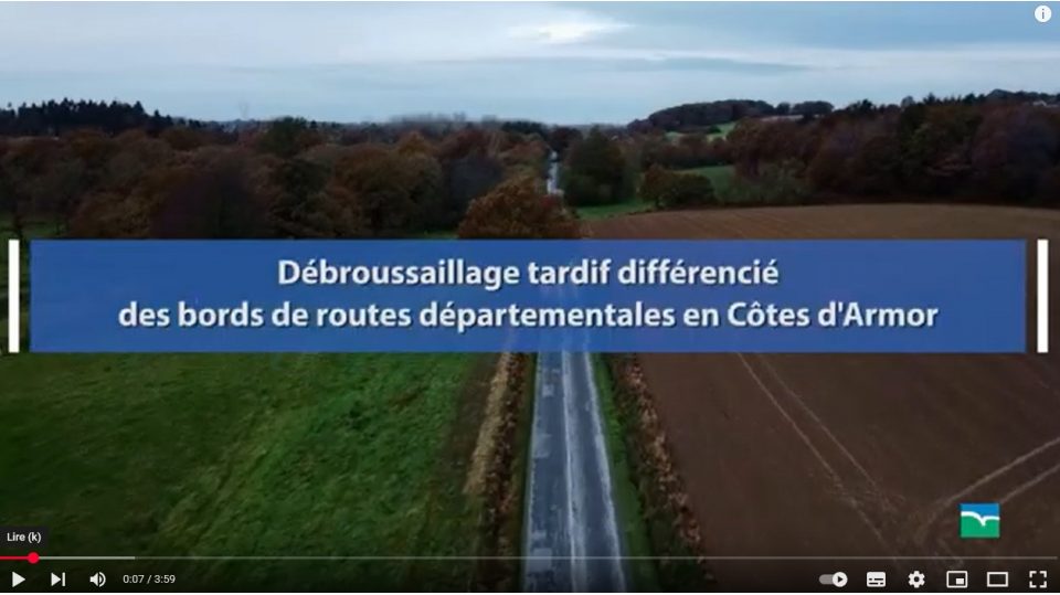 Débroussaillage tardif différencié sur les routes départementales costarmoricaines
